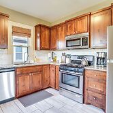 Walk to Beach + Lake Nokomis: Minneapolis Home!