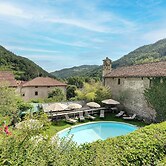 Entire Hilltop Villa With Private Pool In Palazzuolo Sul Senio