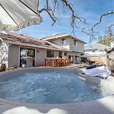 Jasmine by Avantstay Entertainers Paradise w Hot Tub Pool Table Large