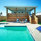 Whatabeach by Avantstay Private Pool Cabana Bar