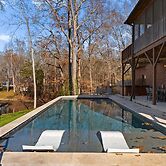 Winding Down by Avantstay Sleeps 20 Dock View