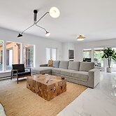 Paradise Retreat by Avantstay Pool Hot Tub Game Room