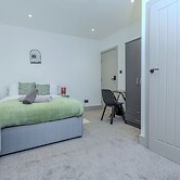 Cozy House In Medway-sleeps10-garden-freeparking