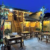 Khói Homestay and Restaurant