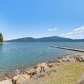 Quiet Cabin w/ Deck: Near Lake Almanor!