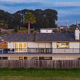 Mendel Manor by Avantstay Walk to Beach Large Deck Patio