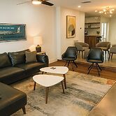 Oakland Park Oasis Heated Pool & Private Patio