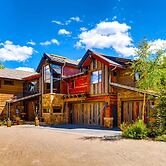 Breck_a_mine_shaft