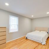 DC Area Home ~ 1 Mi to Metro: WFH Friendly!