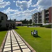 The Henlee Apartment Tocara