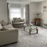 Golf Paradise,restaurants,bars,beach ,shops,walks