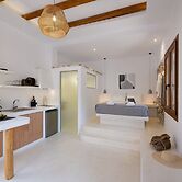 Naxos Boutique Suites
