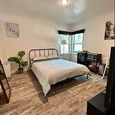 Urban Winter Escape Near Bricktown 1ZB 32B