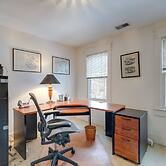 1 Mi to East Falls Station: Home w/ Office!