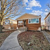 Charming Belmont Heights Oasis 4 Bedroom Home