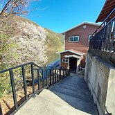 Mirinae Lakeside Marine Villa