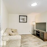 9 Mi to Forest Park: Pet-friendly Home in St Louis