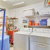 Boat, Grill & Unwind: Lakefront Cayuga Home!