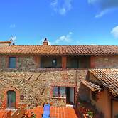Cottage in Tuscany With Patio