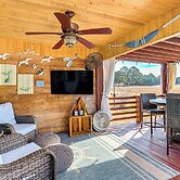 Golf Course Getaway w/ Private Pool in Chatsworth!