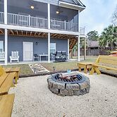 Dock & Fire Pit: Waterfront Midway Retreat!
