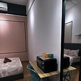 The Colony Luxe KLCC View Sky Pool