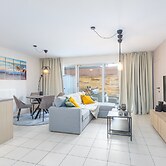 One-bedroom Apartment by the sea
