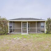 8 Mi to Legoland: Winter Haven Home w/ Lanai!