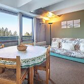 Apartment With Ski Access