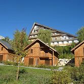 Chalet Retreat Near Slopes