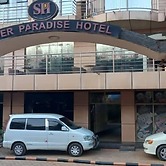 Super Paradise Hotel