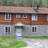 Skålsjögården Timber Lodge
