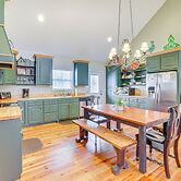 Fish, Hike & Relax: Marietta Gem w/ River Access!