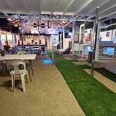 EDVIL BEACH RESORT AND JACUZZI POOL SPA