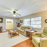 Palm Aire Home - 5 Mi to SRQ Airport!