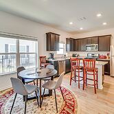 8 Mi to Lackland Afb: Pet-friendly Home w/ Yard!