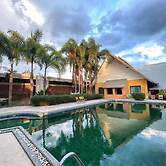 Petpumok Wangnamkhiao Hotel