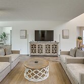 Private Deck & Game Room: Portland Group Getaway