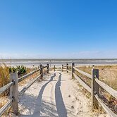 Beachfront Home ~ 7 Mi to Cape May!