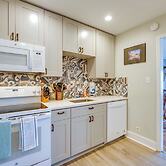 Walk Dtwn: Pet-friendly Townhome in Rockport