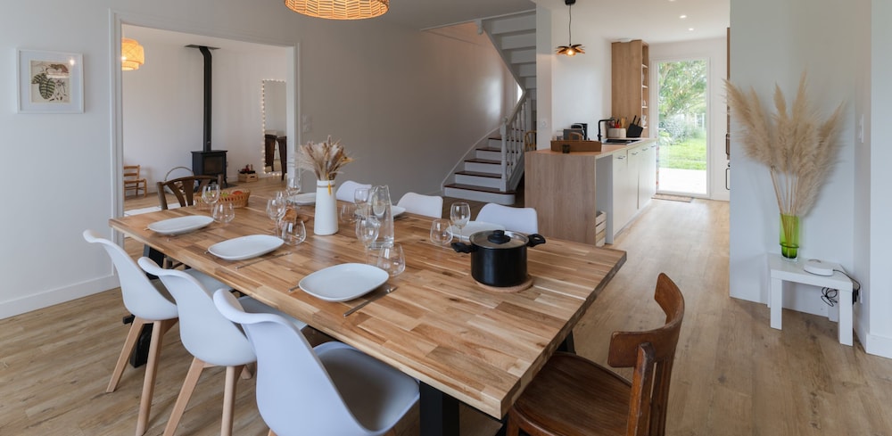 House by Plage de Melon With Garden Retreat