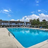1 Mi to Ocean: Condo in North Myrtle Beach