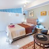 Glyfada's Cosy Apartments