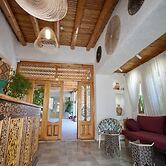 Zargaron Boutique Hotel