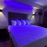 The Vine Hotel Bronx