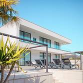 Sunset Serenity Villa With Pool, Gym and Sauna