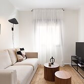 Urban Chill Apartments By Olala Homes