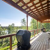 Kenai River Views & Access: Soldotna Apartment!