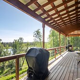 Kenai River Views & Access: Soldotna Apartment!