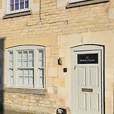 Stylish 2-bed House in Stamford Town Centre